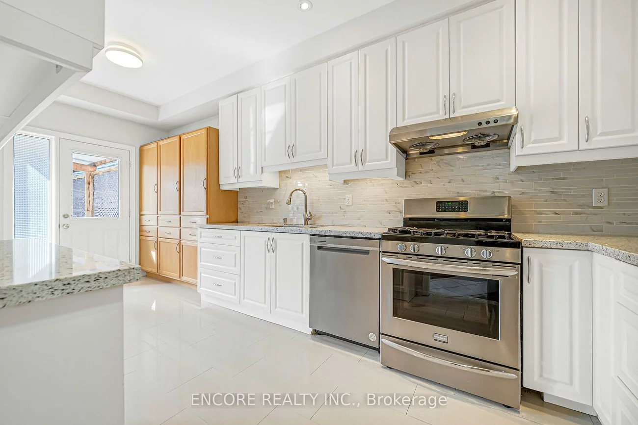34, John Gary, Village Green-South Unionville, Markham