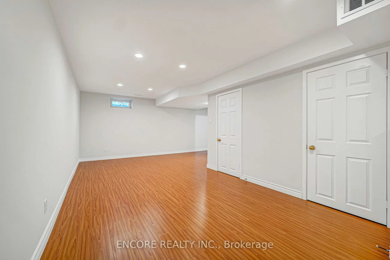 34, John Gary, Village Green-South Unionville, Markham