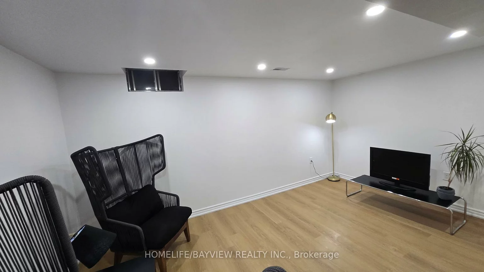 133, Laird, Middlefield, Markham
