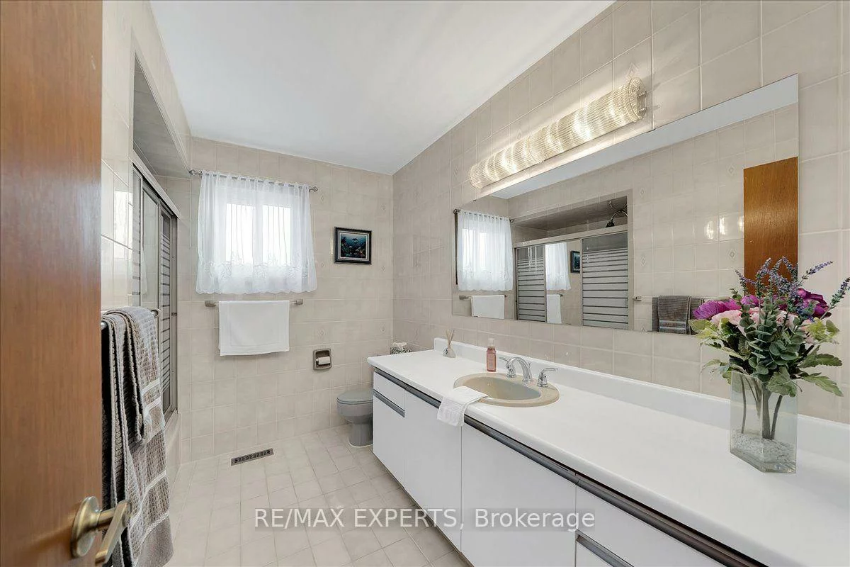 5, Jordana, Middlefield, Markham