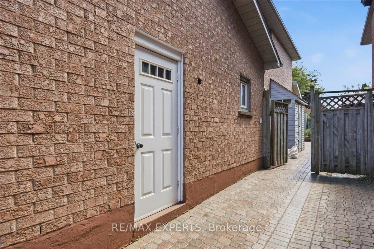 5, Jordana, Middlefield, Markham