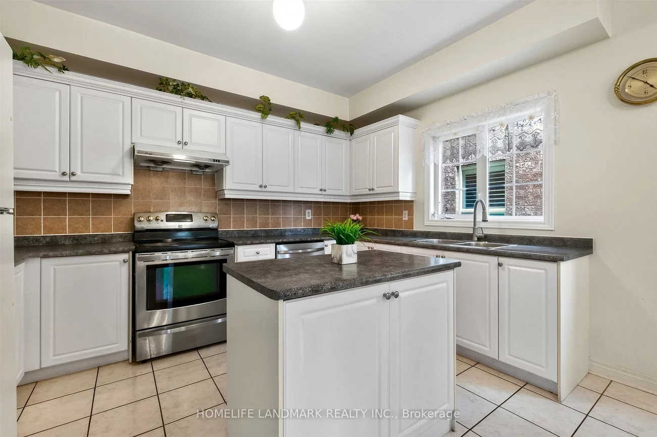 218, Ridgecrest, Berczy, Markham