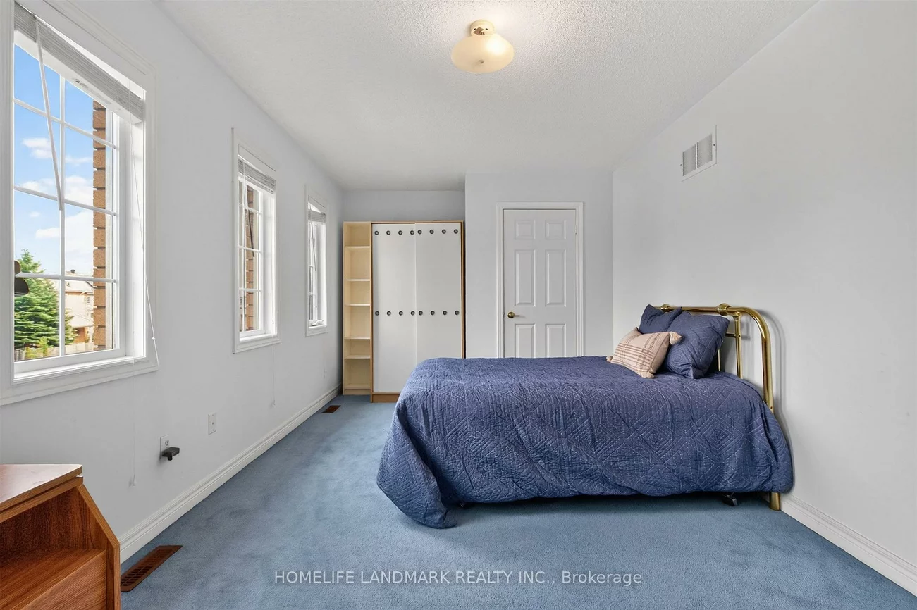 218, Ridgecrest, Berczy, Markham