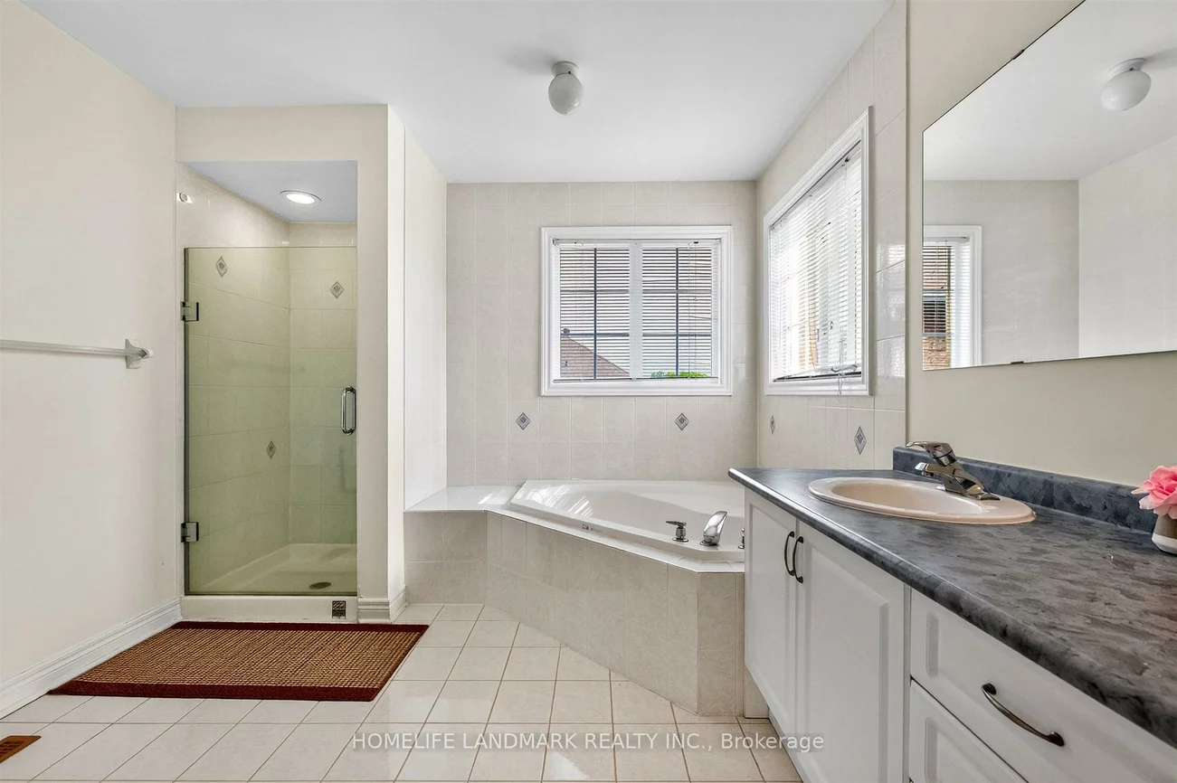 218, Ridgecrest, Berczy, Markham