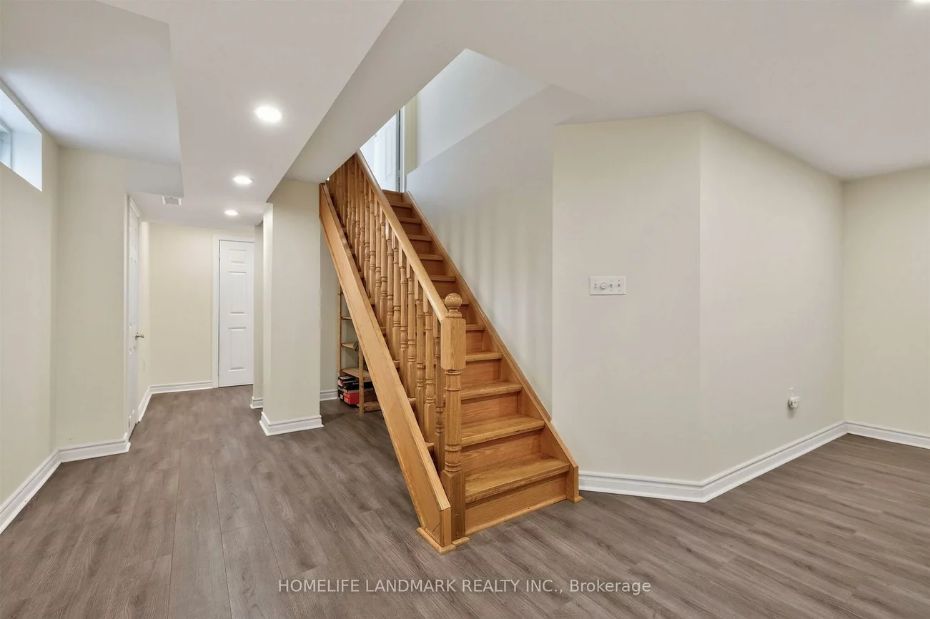 218, Ridgecrest, Berczy, Markham