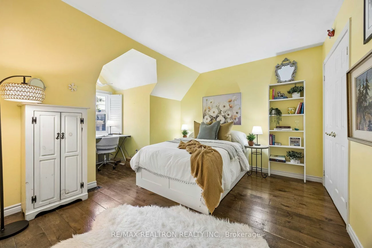 14, Rougecrest, Markham Village, Markham