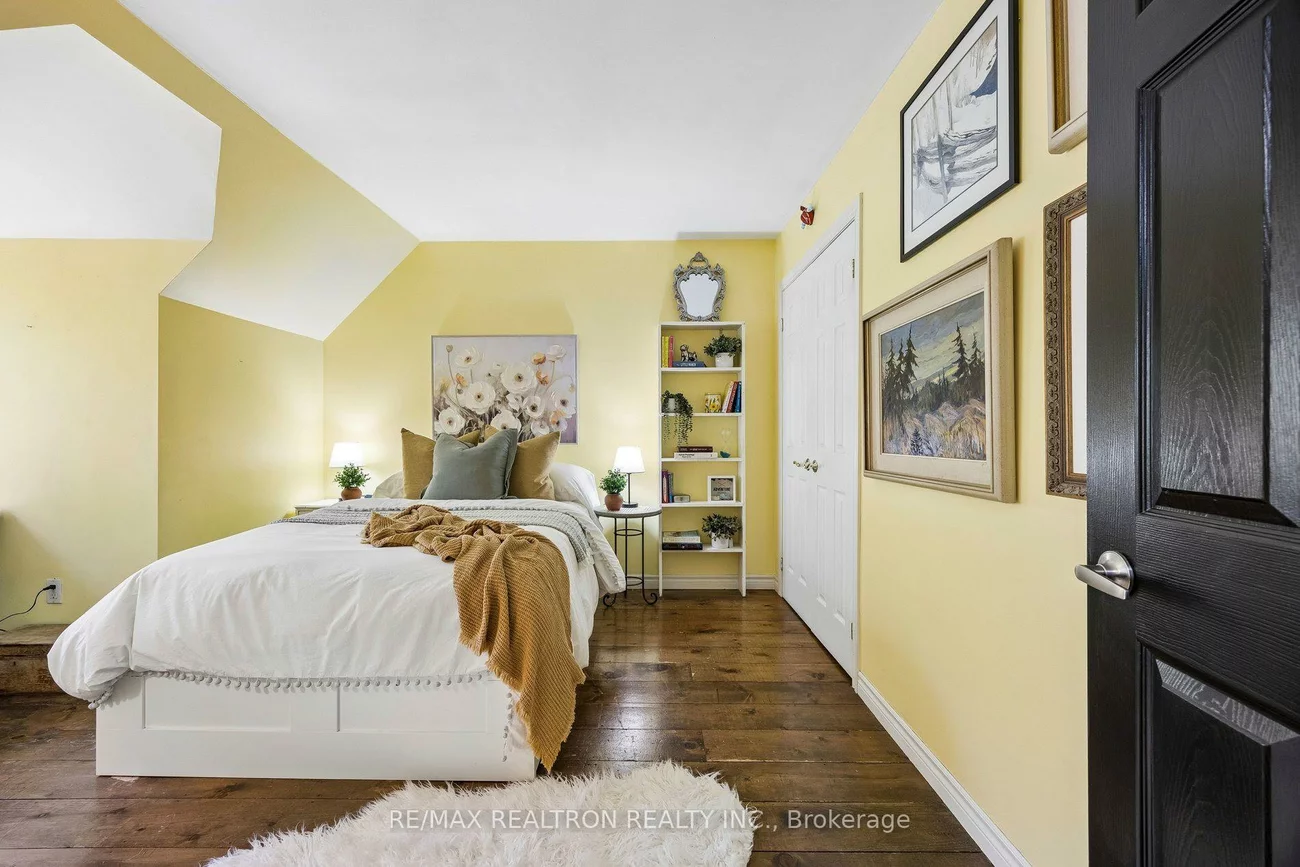 14, Rougecrest, Markham Village, Markham
