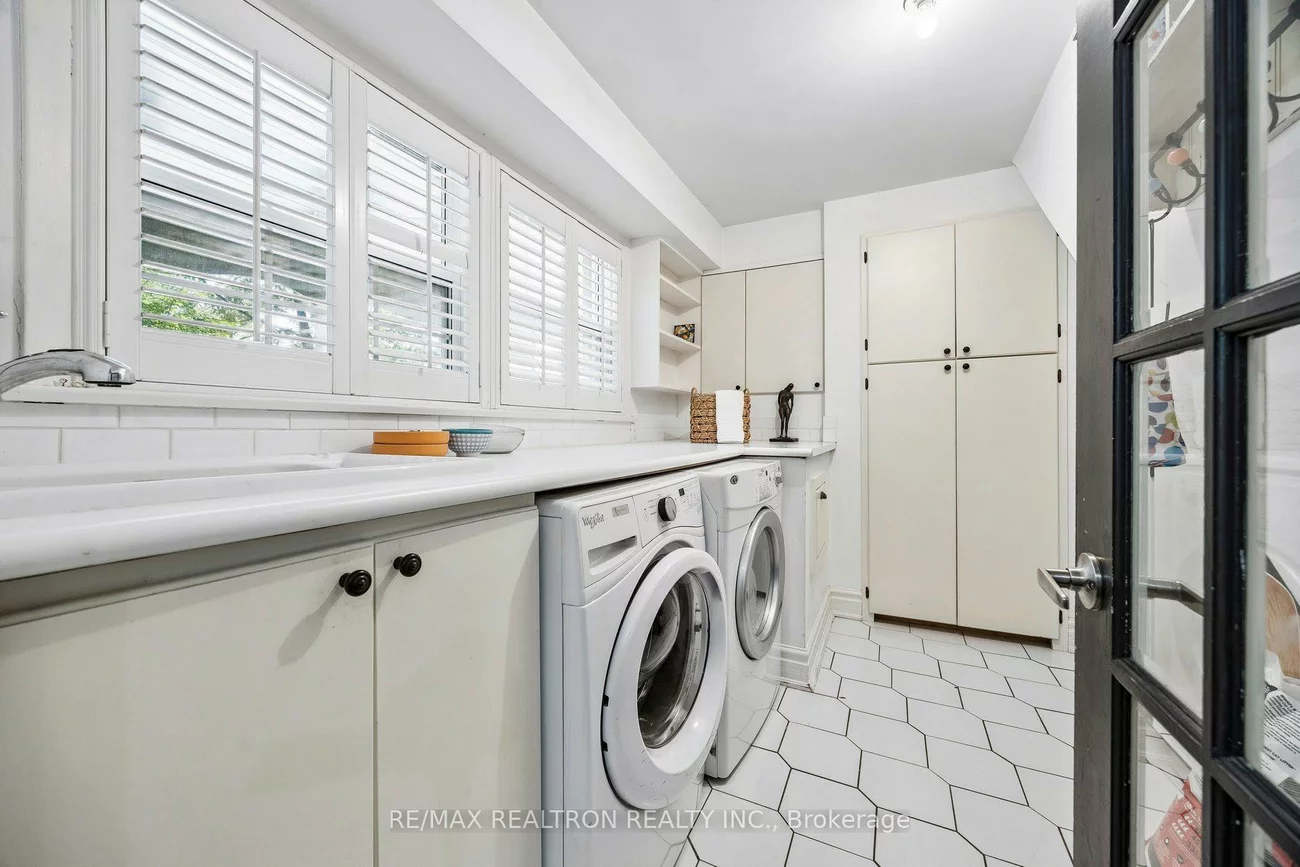 14, Rougecrest, Markham Village, Markham
