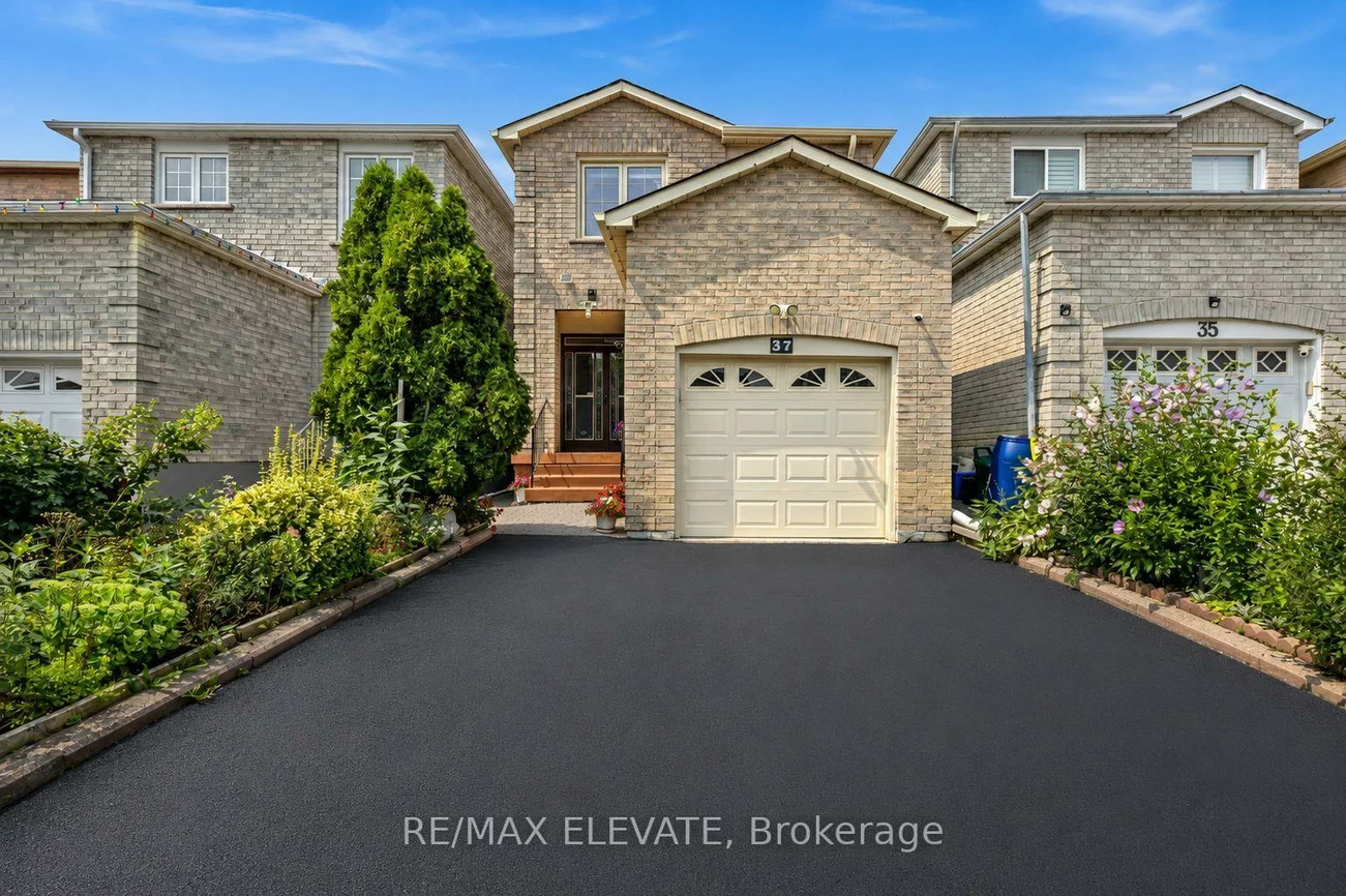 37, Miles Farm, Middlefield, Markham