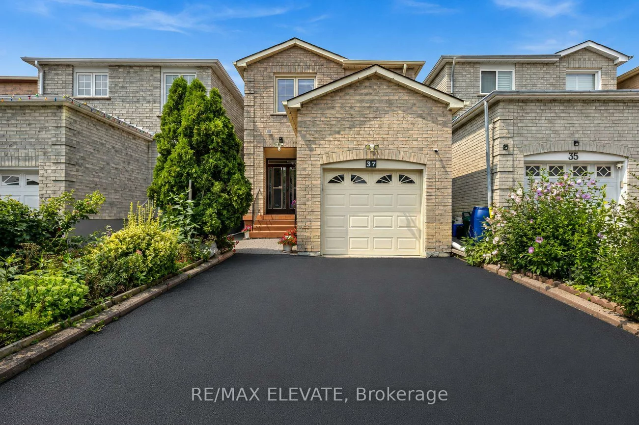 37, Miles Farm, Middlefield, Markham
