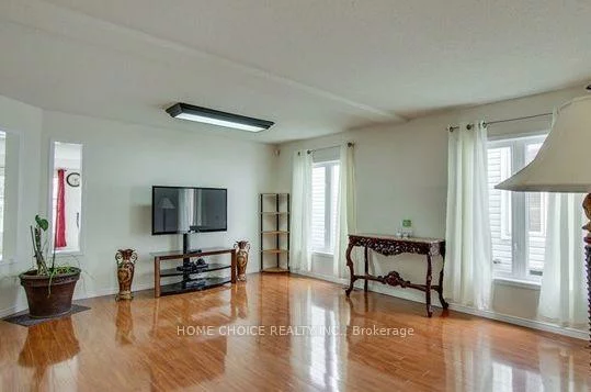 147, Ferncliffe, Cedarwood, Markham
