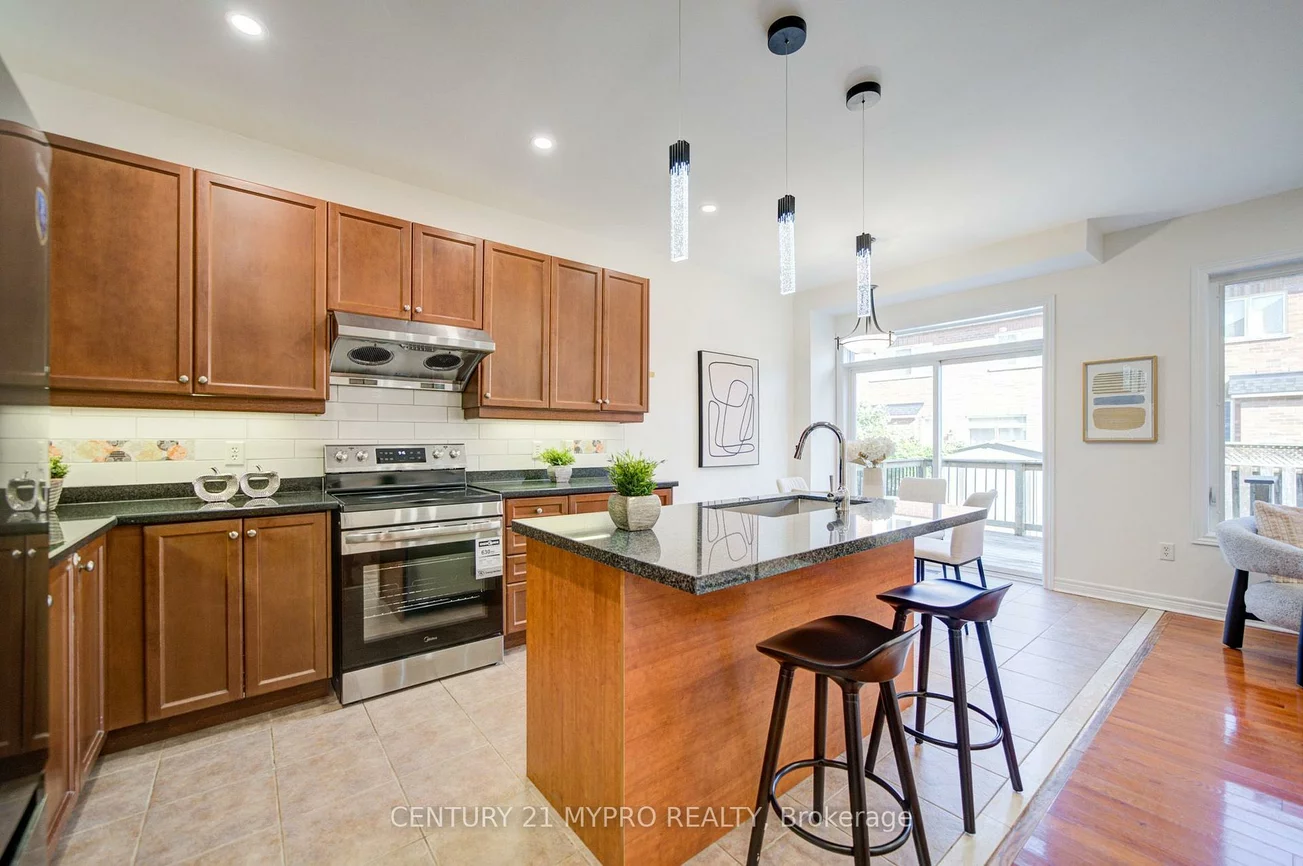 73, Pillar Rock, Victoria Manor-Jennings Gate, Markham