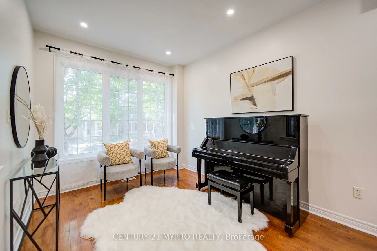 73, Pillar Rock, Victoria Manor-Jennings Gate, Markham