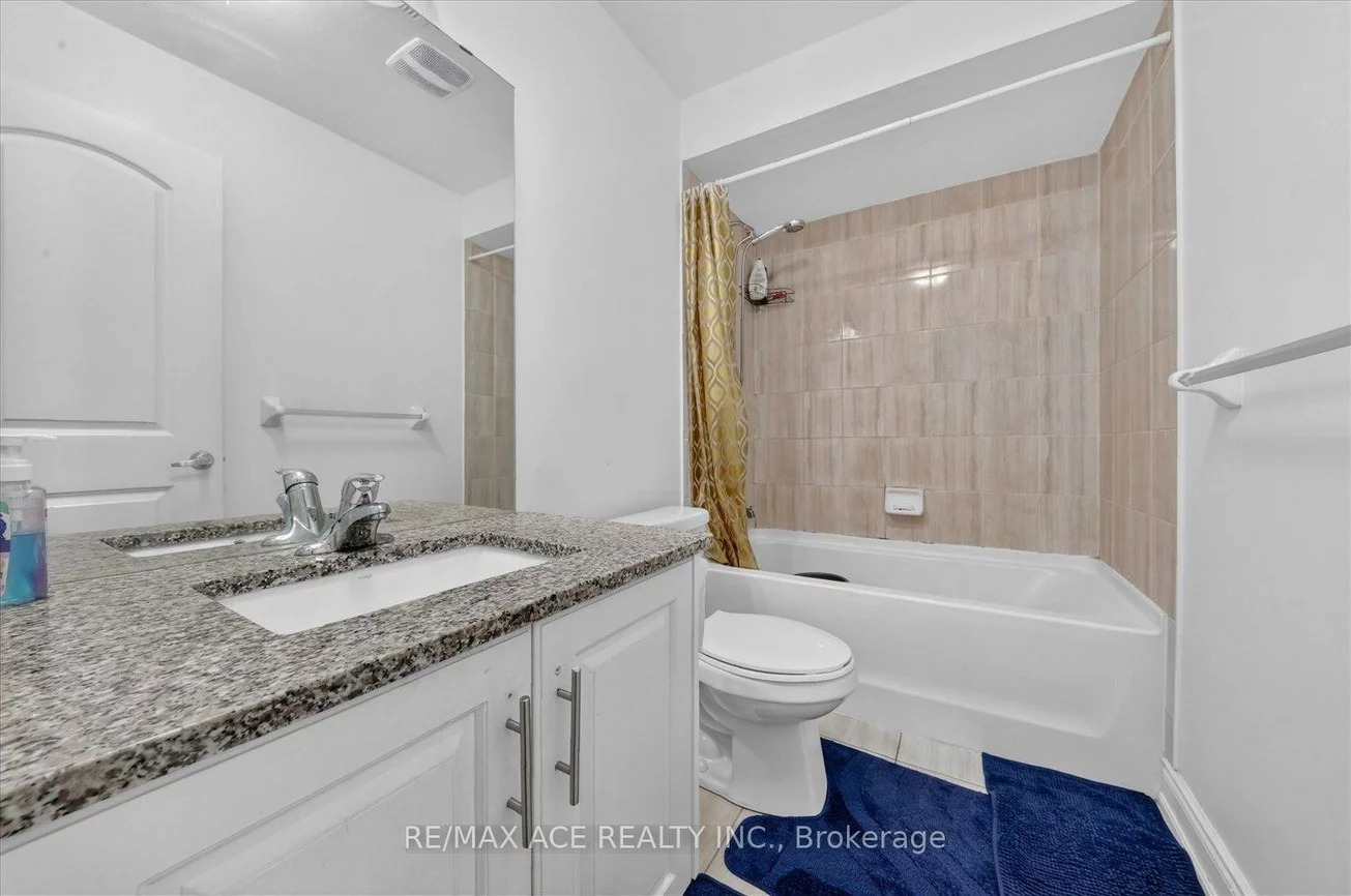 7607, Ninth, Box Grove, Markham