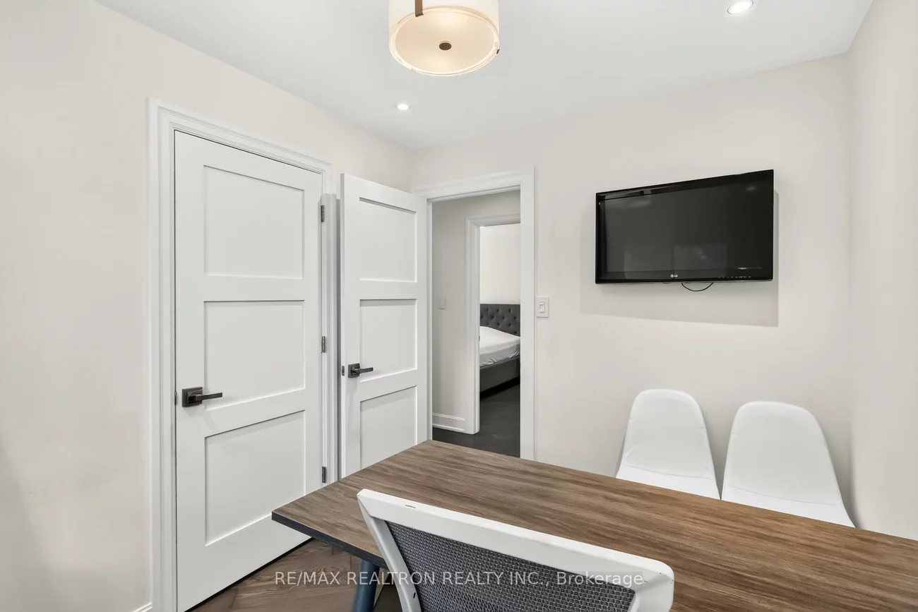 219, Bay Thorn, Royal Orchard, Markham