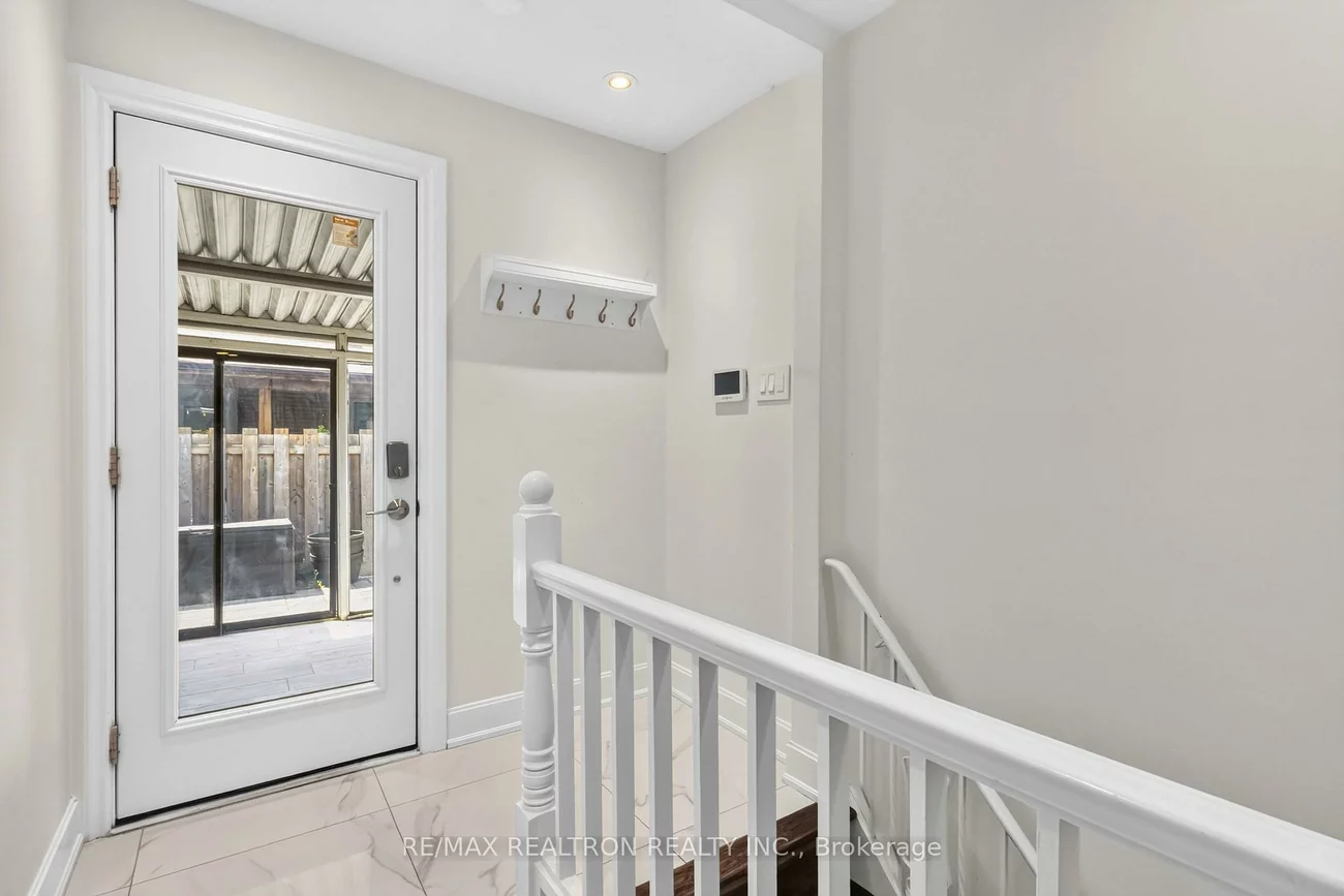 219, Bay Thorn, Royal Orchard, Markham