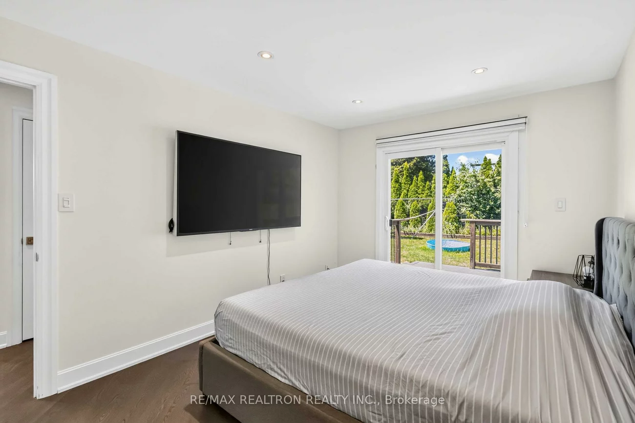 219, Bay Thorn, Royal Orchard, Markham