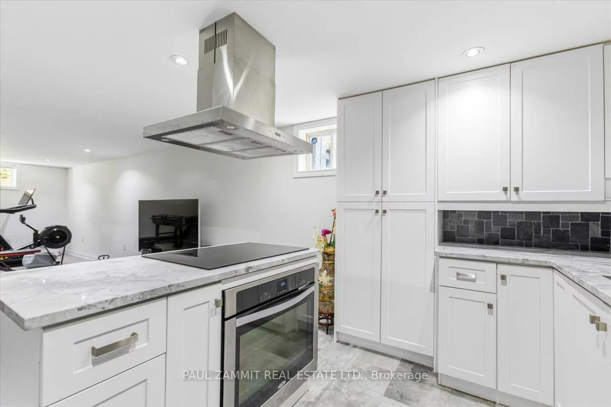 21, Kings Inn, Bayview Fairway-Bayview Country Club Estates, Markham