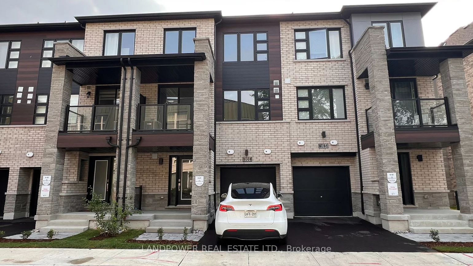 101, Anna Russell, Unionville, Markham