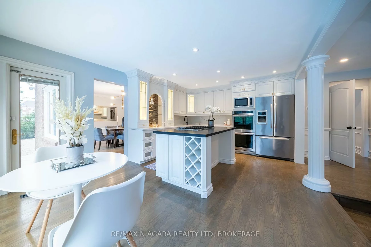 2, Aitken, Unionville, Markham