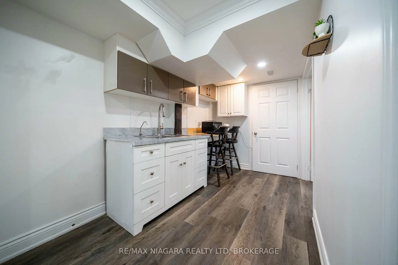 2, Aitken, Unionville, Markham