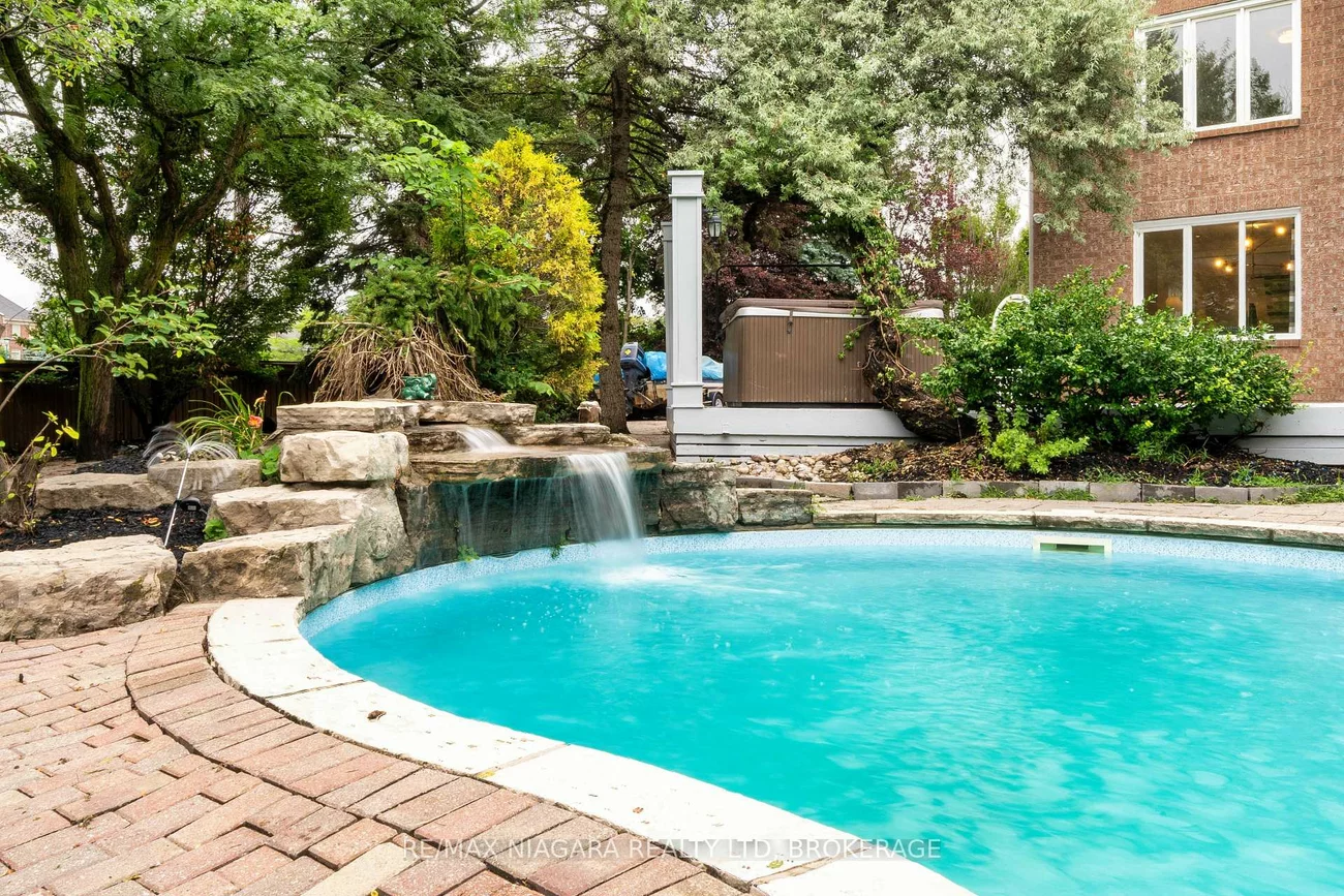 2, Aitken, Unionville, Markham