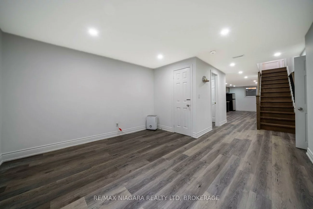 2, Aitken, Unionville, Markham