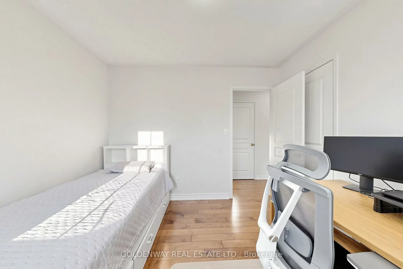 2200, Bur Oak, Greensborough, Markham