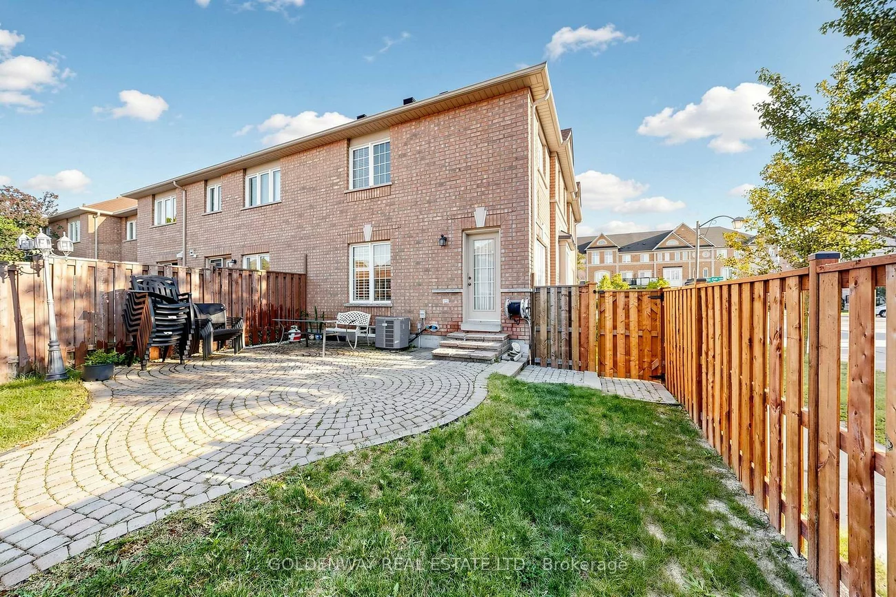 2200, Bur Oak, Greensborough, Markham