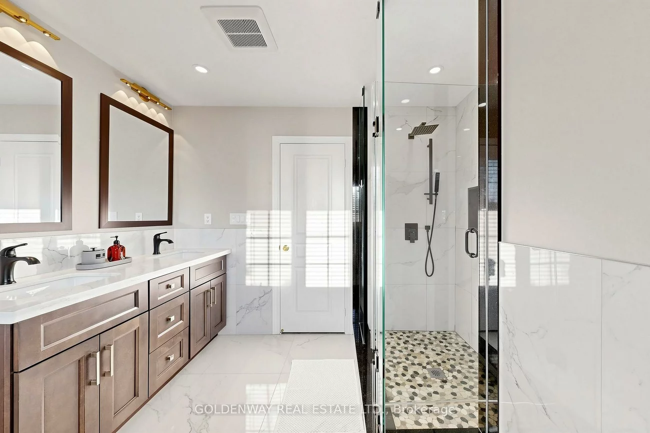 2200, Bur Oak, Greensborough, Markham