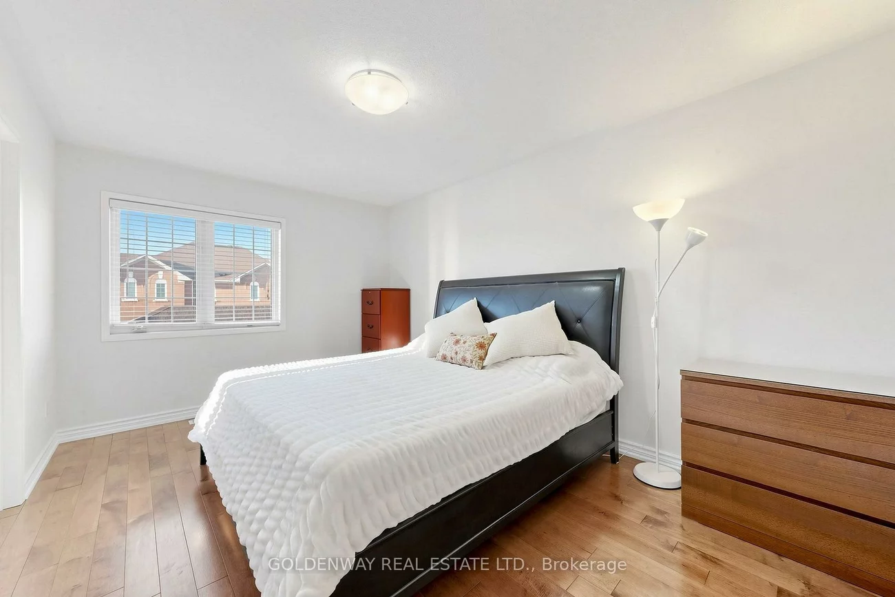 2200, Bur Oak, Greensborough, Markham