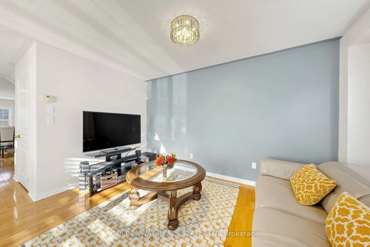 2200, Bur Oak, Greensborough, Markham