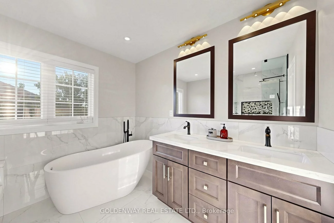 2200, Bur Oak, Greensborough, Markham