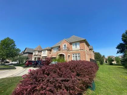 39, Gillings, Victoria Square, Markham