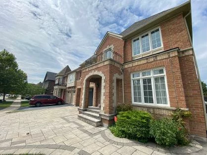 39, Gillings, Victoria Square, Markham