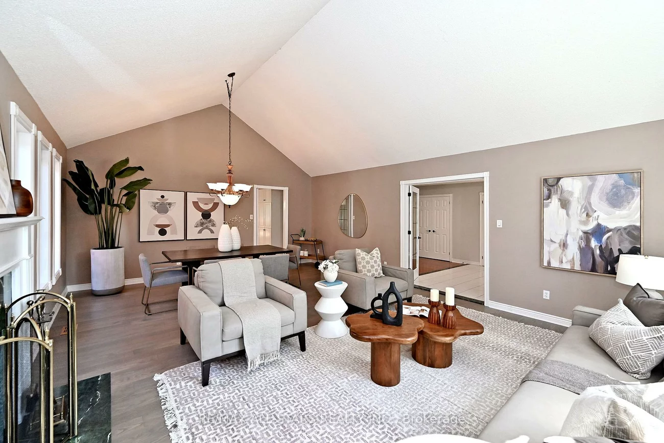 34, Captain Armstrong, Sherwood-Amberglen, Markham
