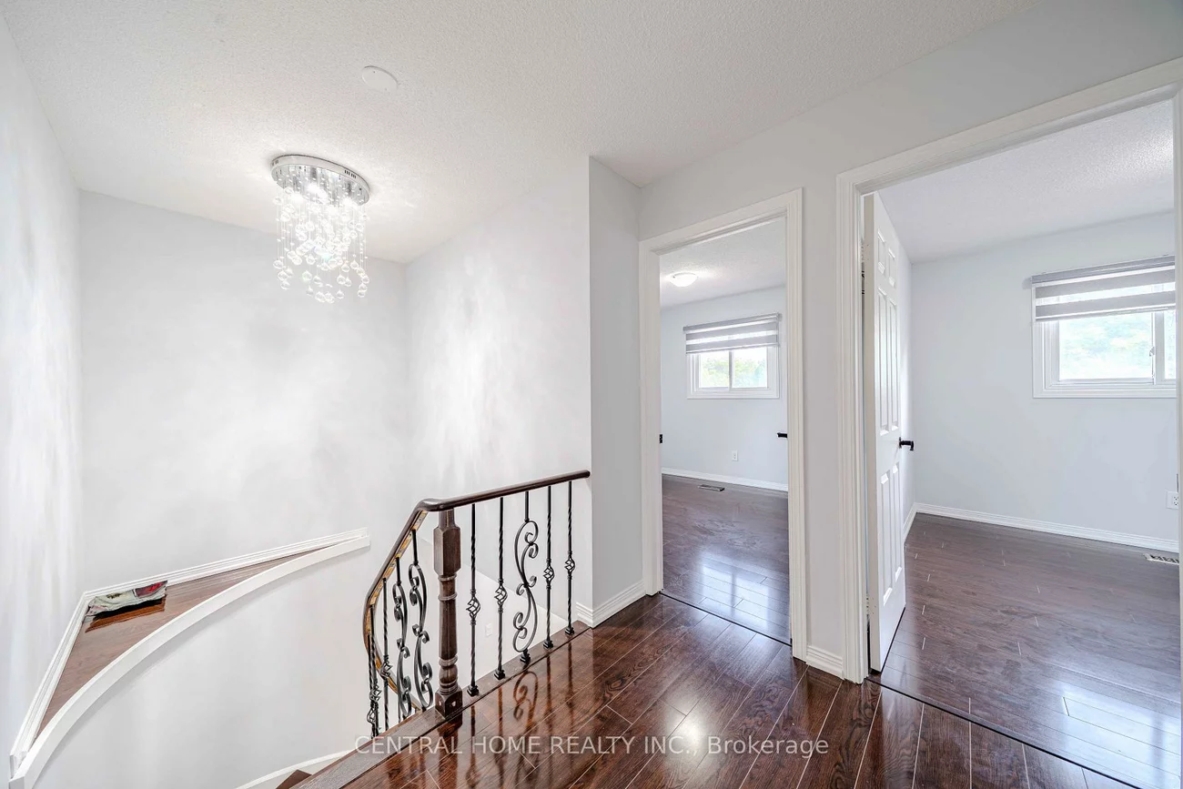 2, Noel, Markham Village, Markham