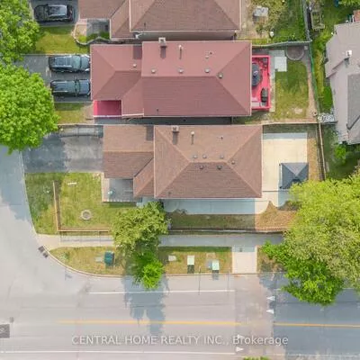 2, Noel, Markham Village, Markham