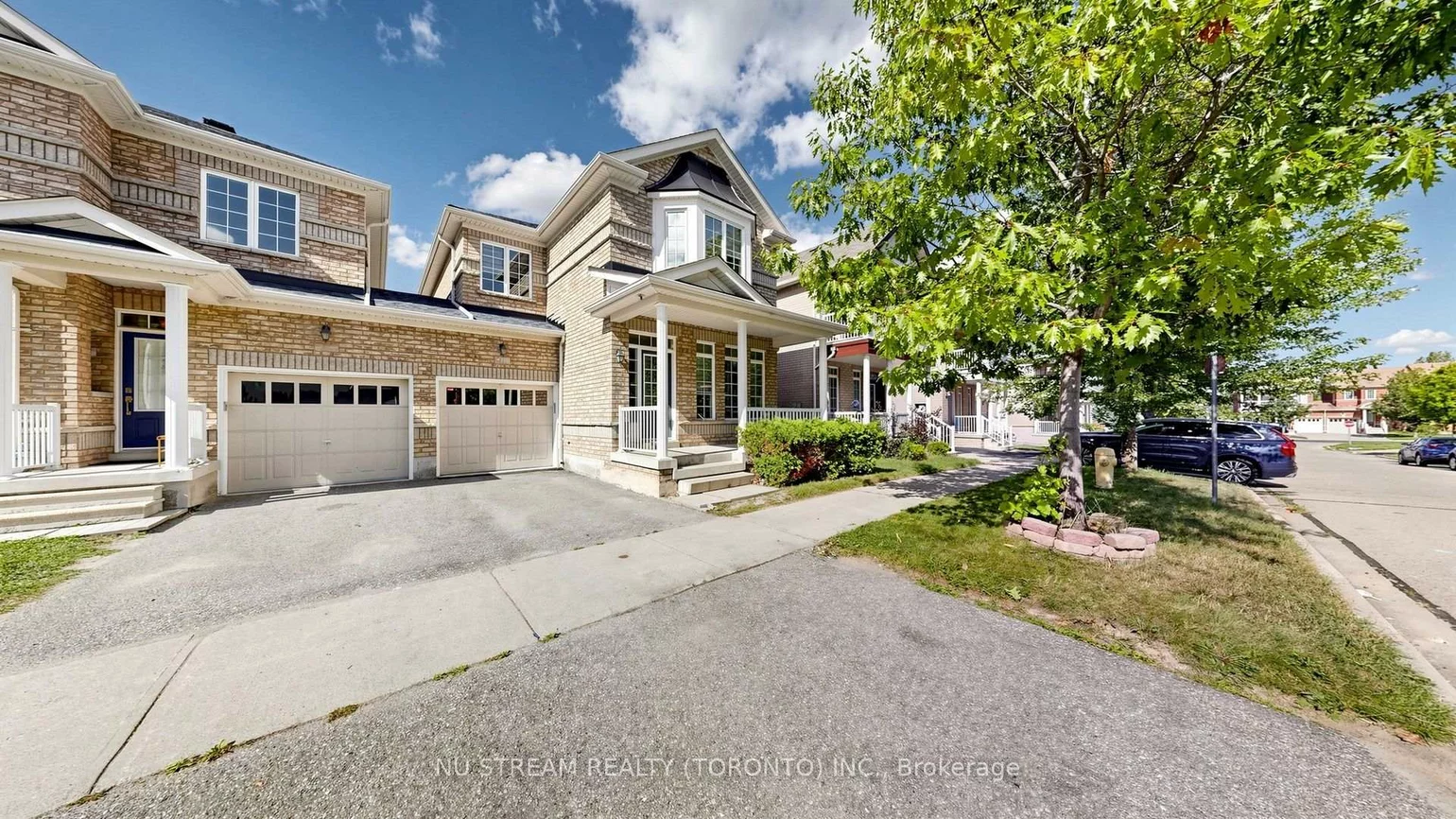 16, Radmore, Box Grove, Markham