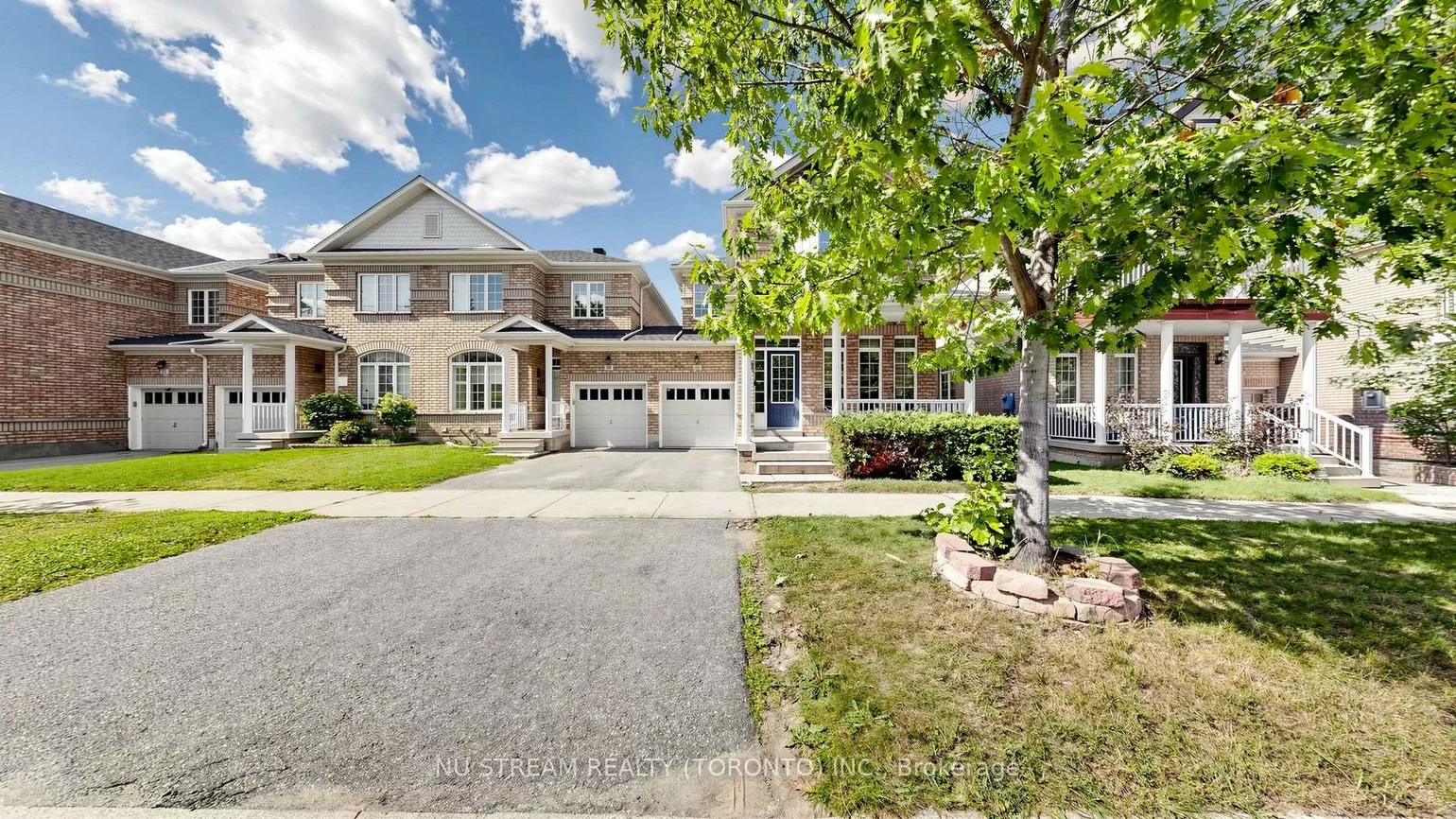16, Radmore, Box Grove, Markham