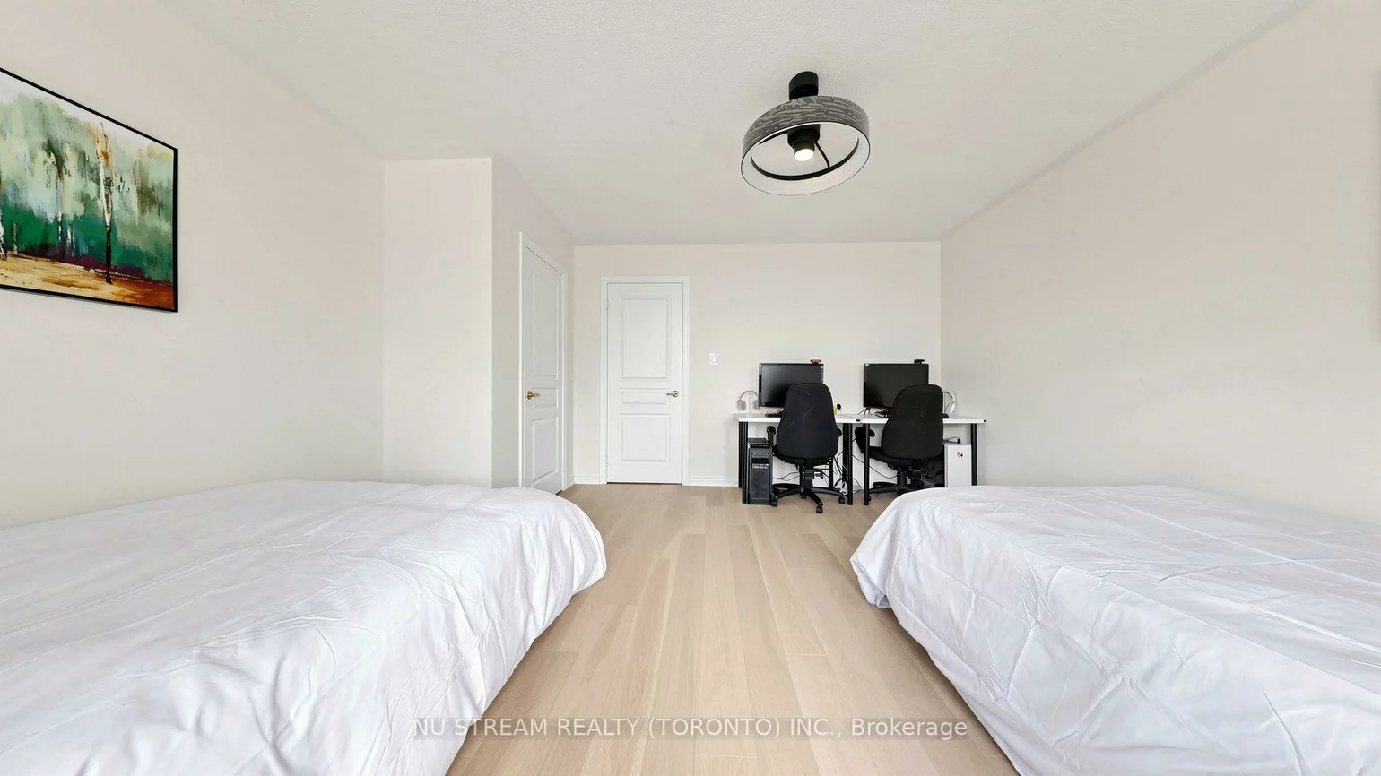 16, Radmore, Box Grove, Markham