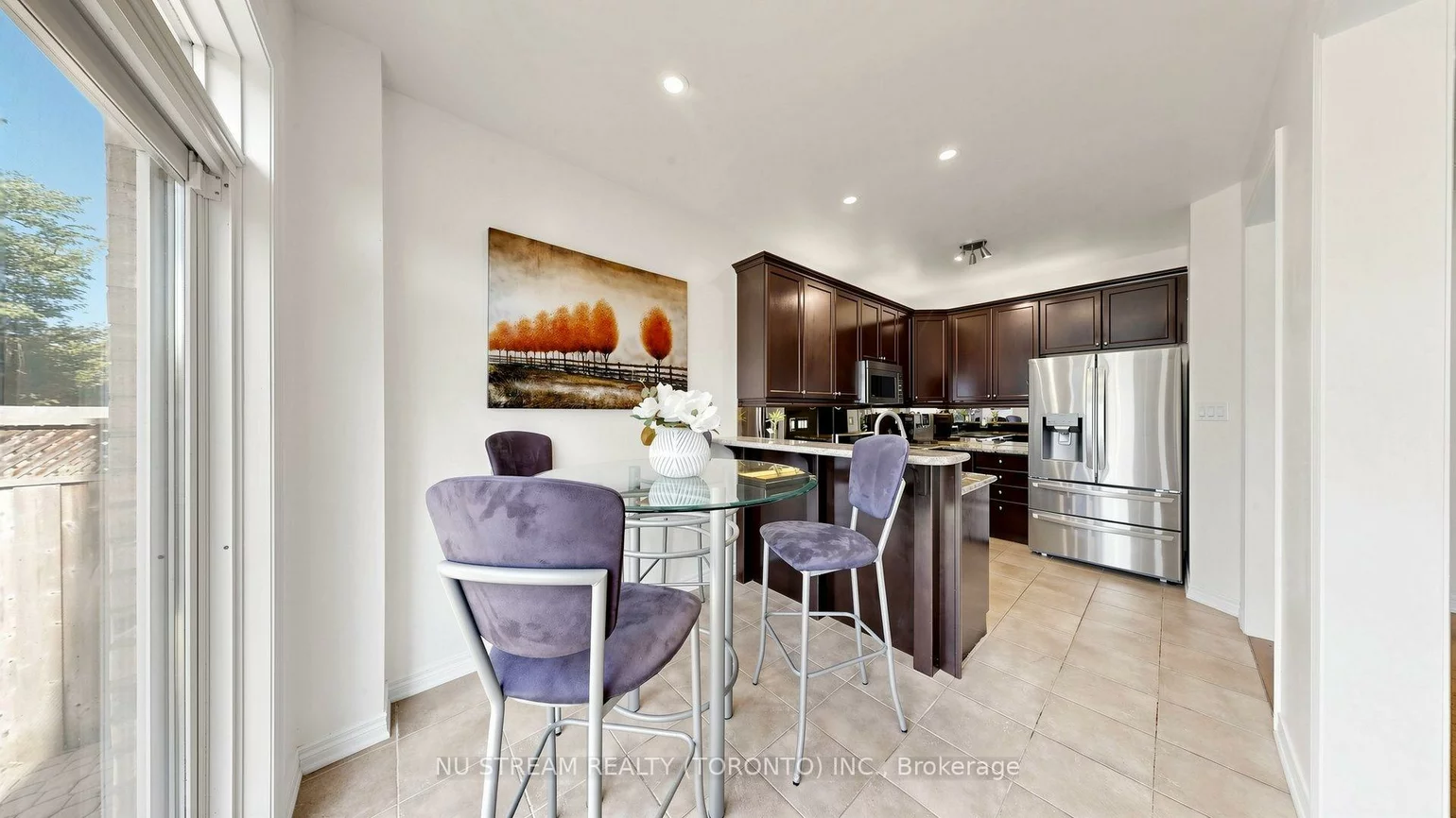 16, Radmore, Box Grove, Markham
