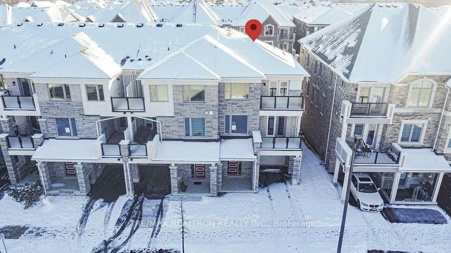 24, Thomas Frisby Jr, Victoria Square, Markham