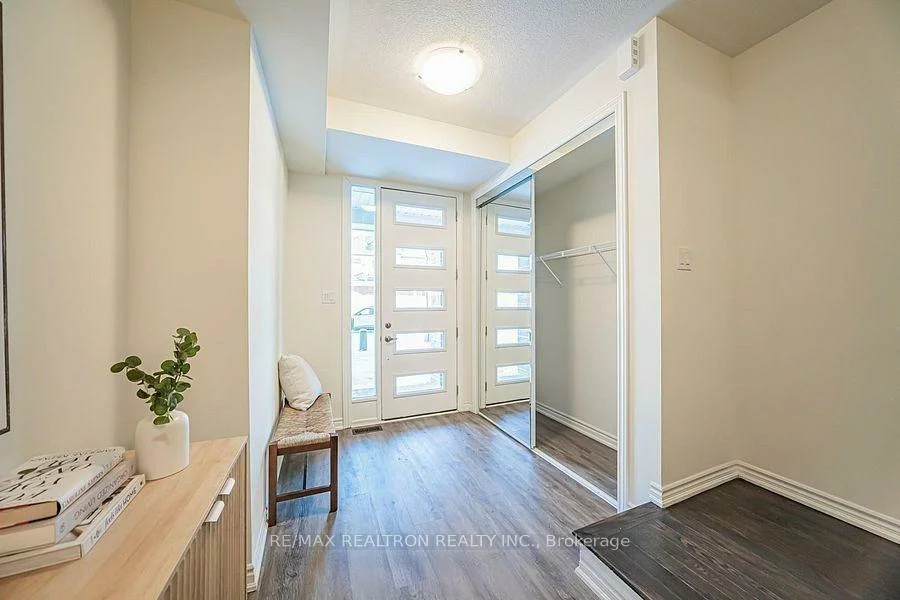 24, Thomas Frisby Jr, Victoria Square, Markham