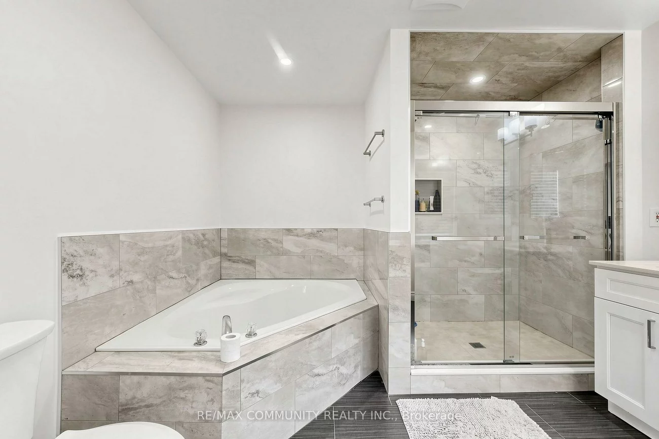 23, Constantia, Middlefield, Markham