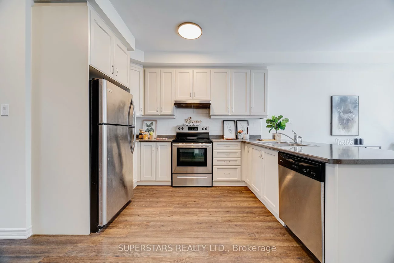 241, Rustle Woods, Cornell, Markham