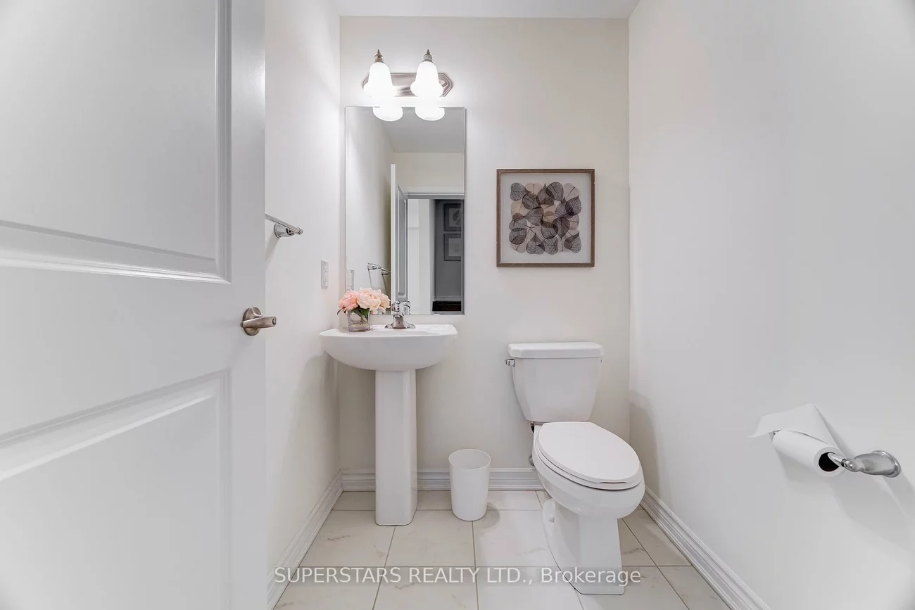 241, Rustle Woods, Cornell, Markham
