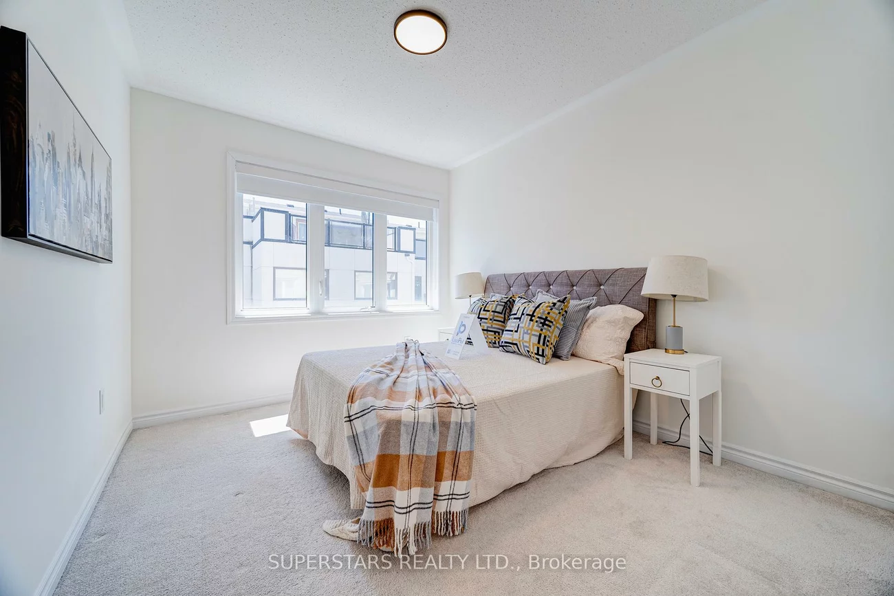 241, Rustle Woods, Cornell, Markham