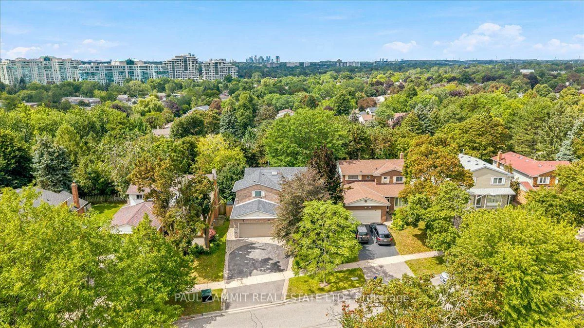 50, Breckonwood, Aileen-Willowbrook, Markham