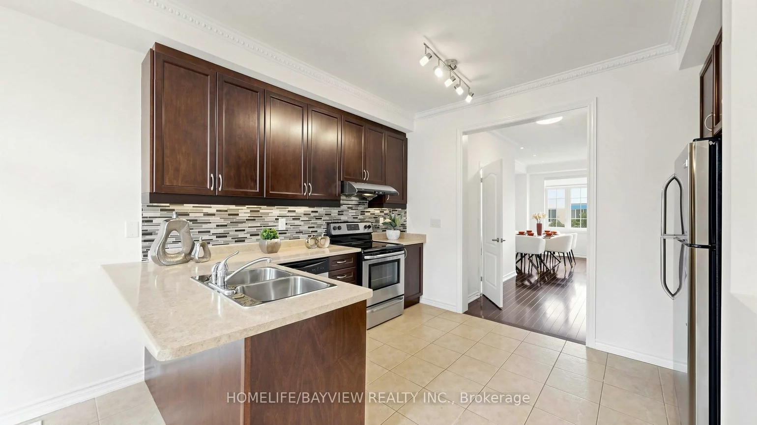 10981, Woodbine, Victoria Square, Markham